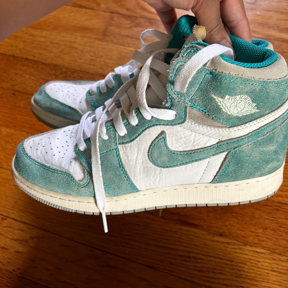 Amazon.com | Jordan Mens Air 1 Retro High OG 555088 311  Air Jordan 1 Turbo Green